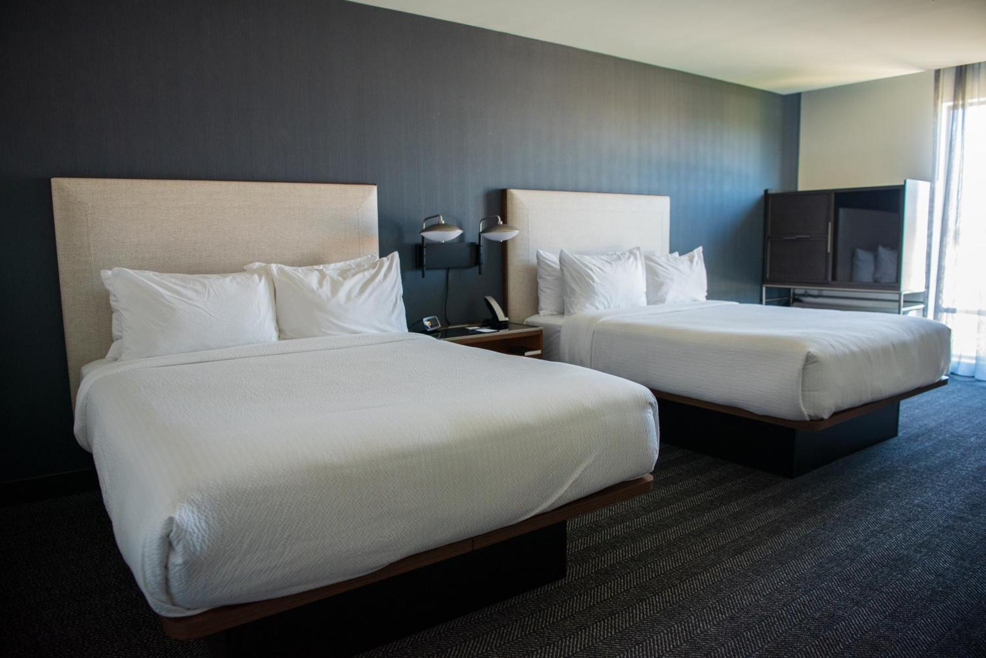 Courtyard By Marriott Lake City Extérieur photo
