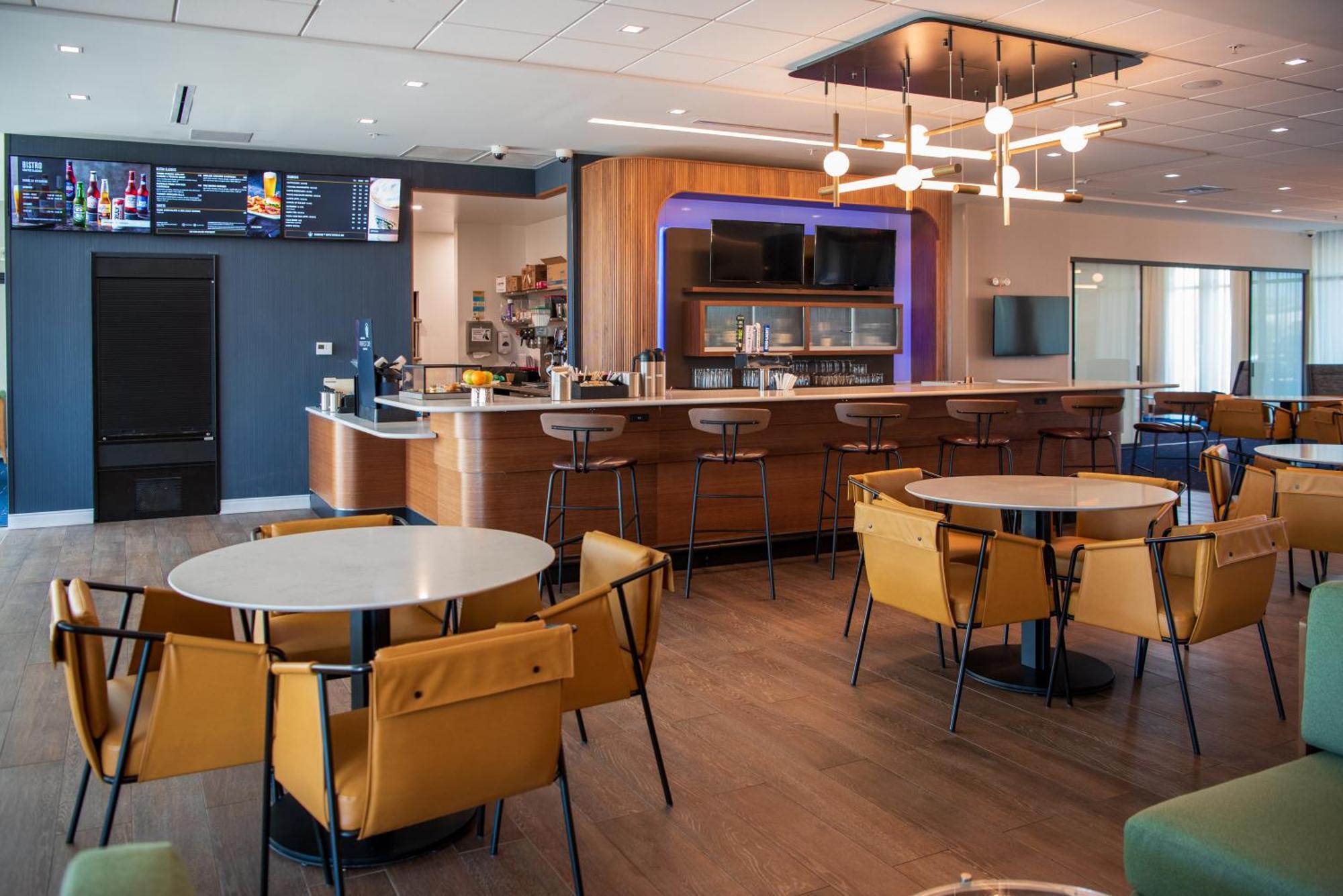 Courtyard By Marriott Lake City Extérieur photo