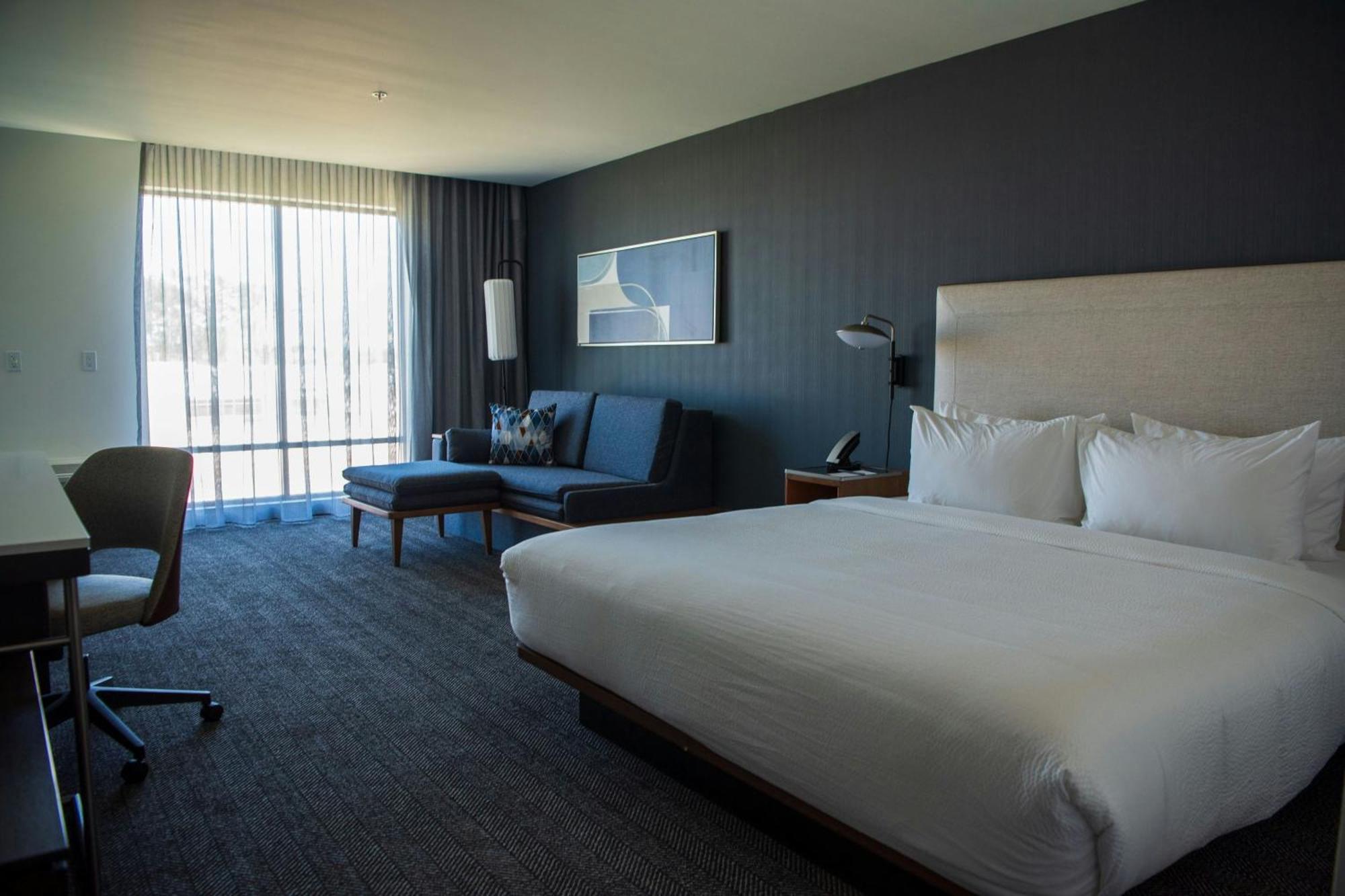 Courtyard By Marriott Lake City Extérieur photo