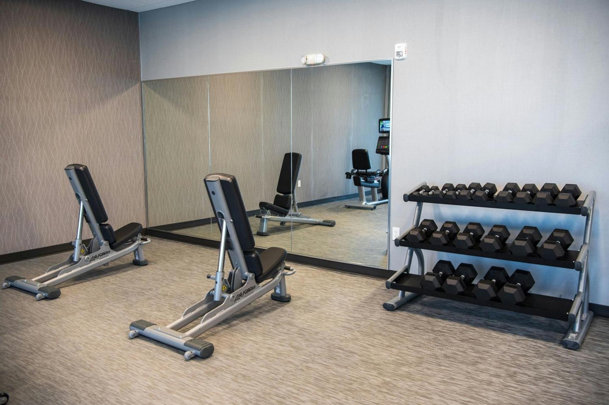 Courtyard By Marriott Lake City Extérieur photo